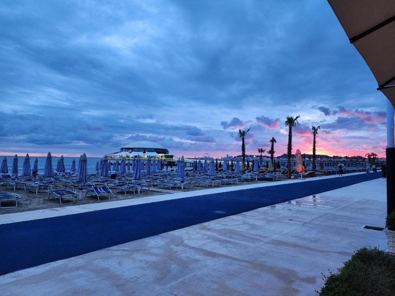 Hotel Maren Durrës Exterior foto