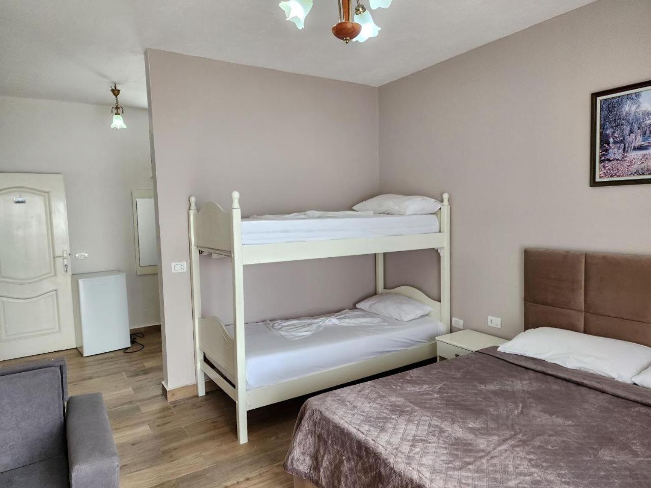 Hotel Maren Durrës Quarto foto