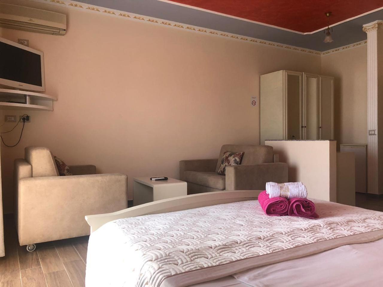 Hotel Maren Durrës Quarto foto