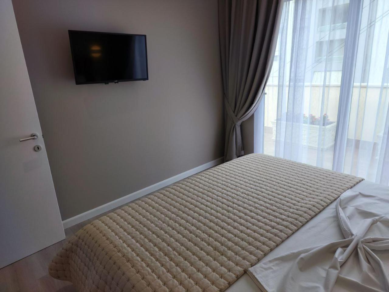 Hotel Maren Durrës Quarto foto
