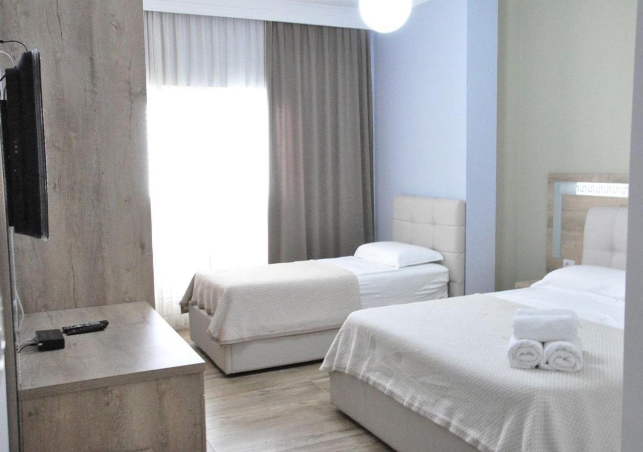 Hotel Maren Durrës Quarto foto