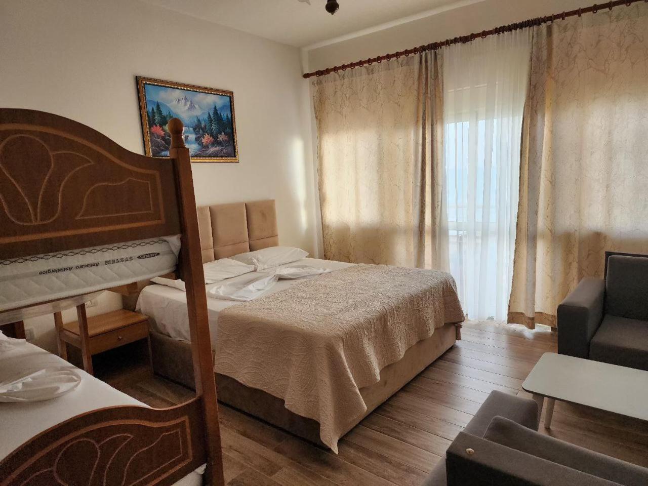 Hotel Maren Durrës Quarto foto